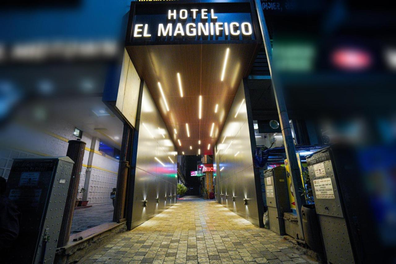סוראט Hotel El Magnifico מראה חיצוני תמונה